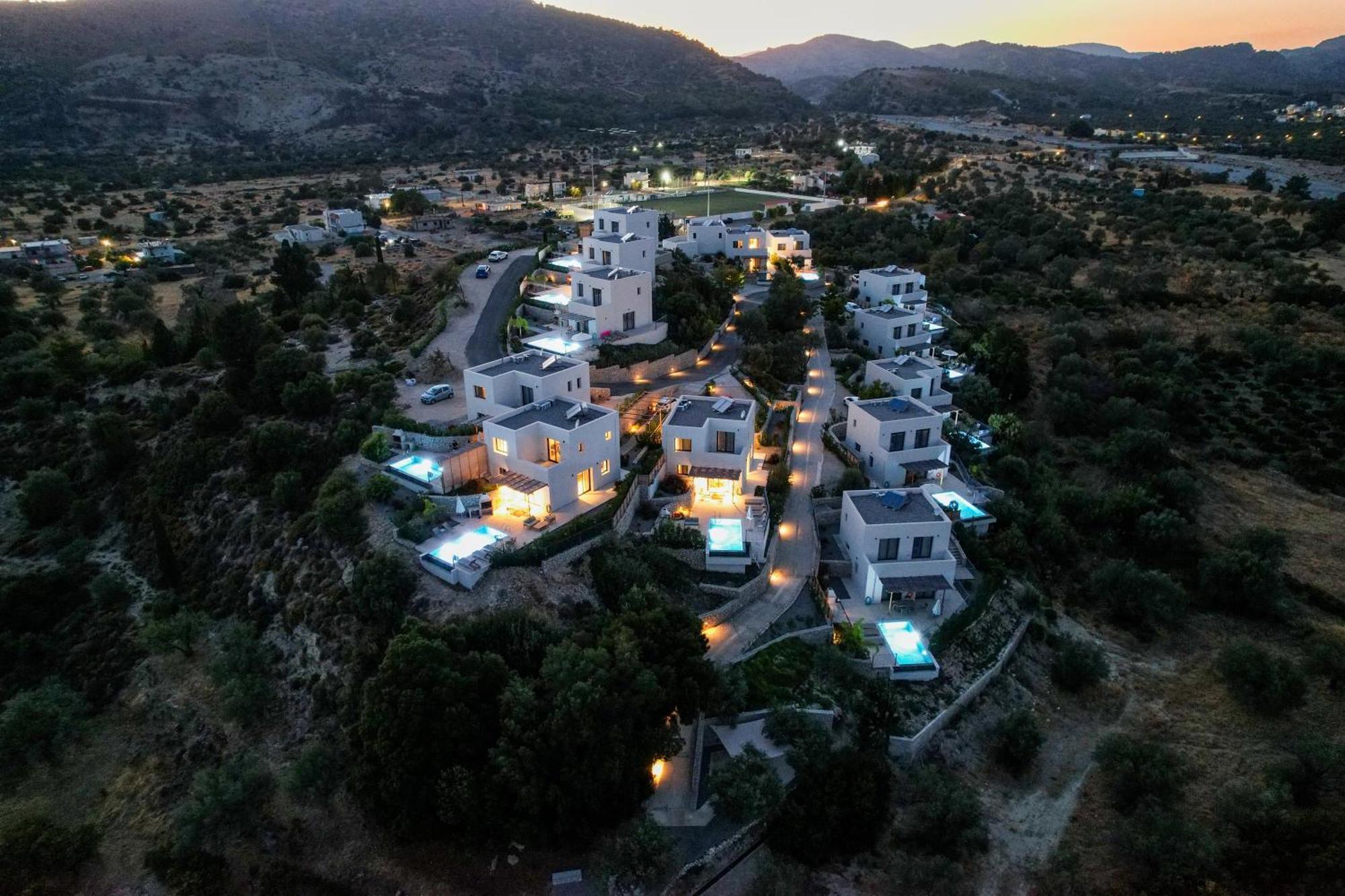 Вилла Massari Hills Luxury Living *